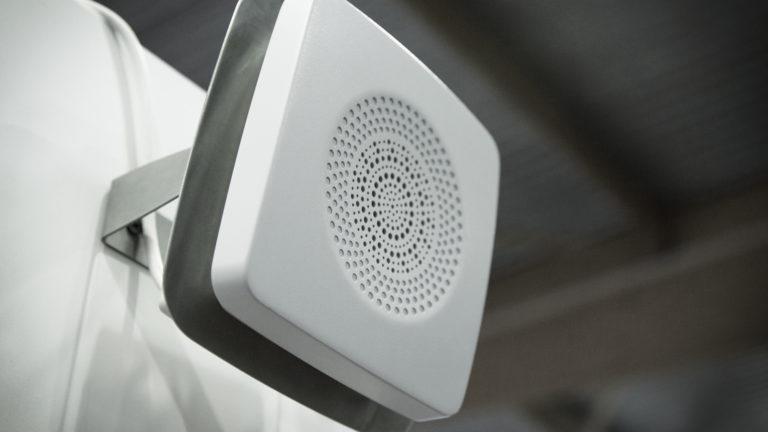EO Guidage, Système de guidage sonore pour les personnes déficientes visuelles, Axena Design Objets connectés